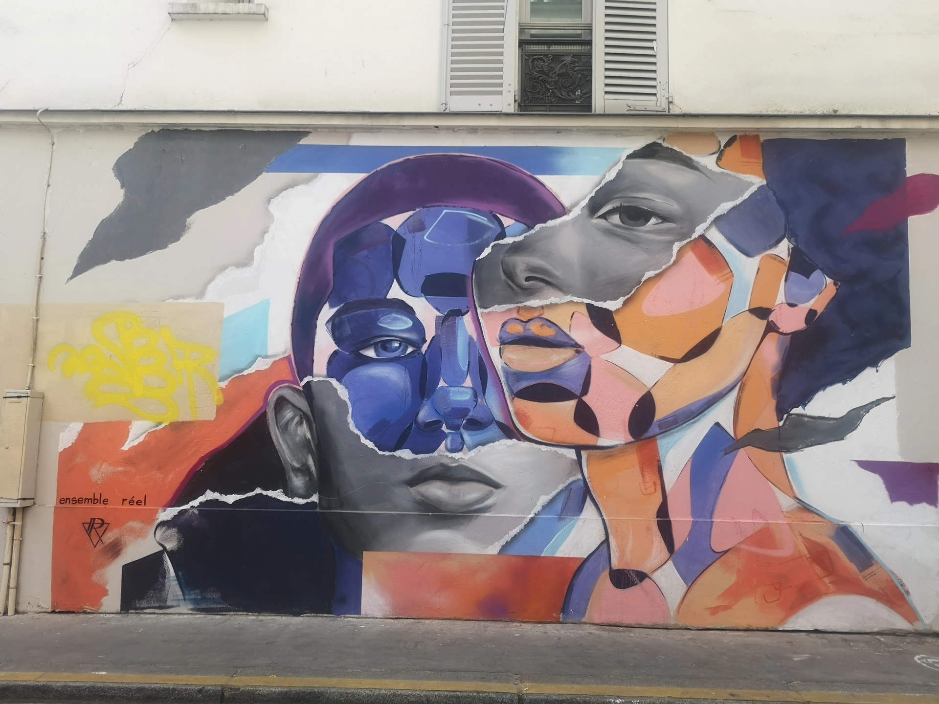 Oeuvre de Street Art réalisée par Ensemble Réel à Paris