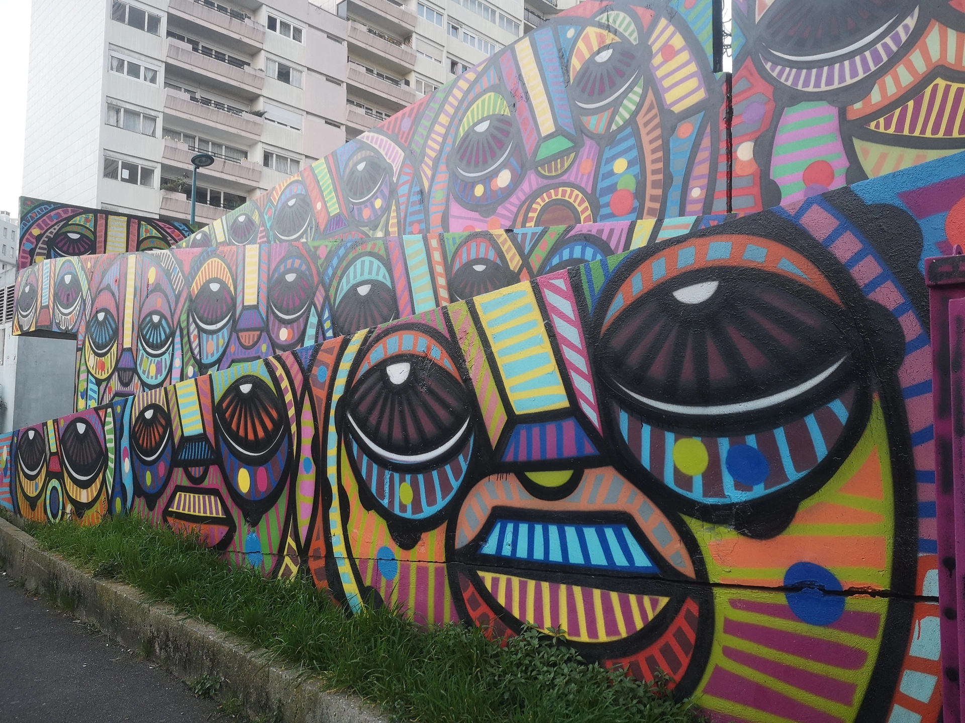 Oeuvre de Street Art réalisée par dACruZ à Paris